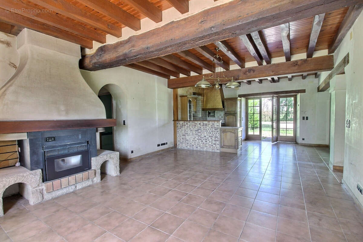 Maison à CHAMPLOST