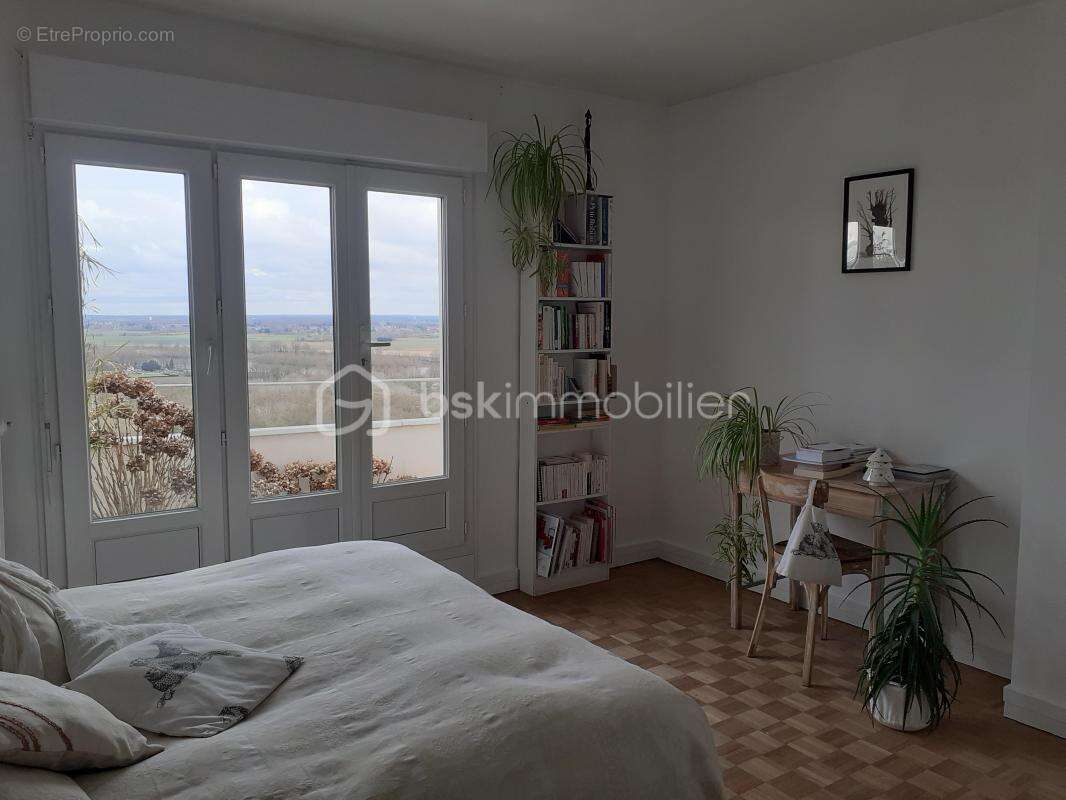 Appartement offrant une vue imprenable sur la Loire et la ville de Blois - photo 18