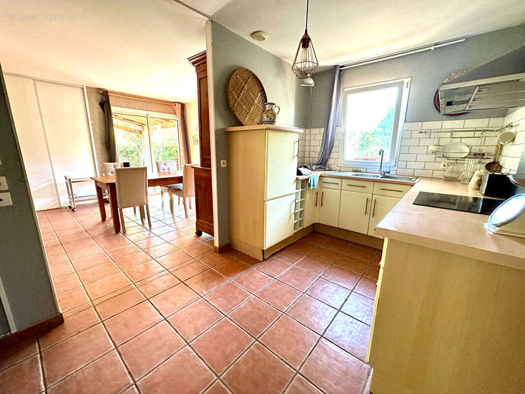 Maison à VOUNEUIL-SOUS-BIARD