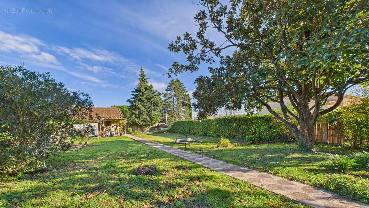 Maison à BOURG-LES-VALENCE