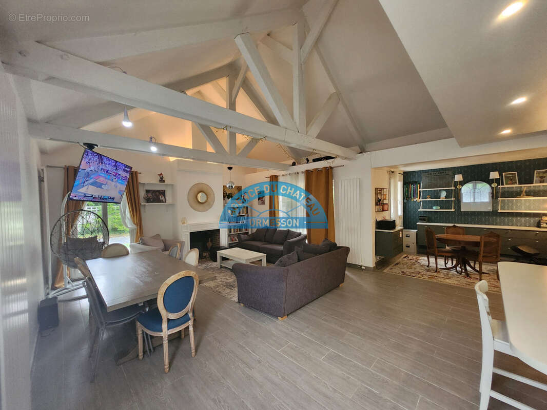 Maison à PONTAULT-COMBAULT