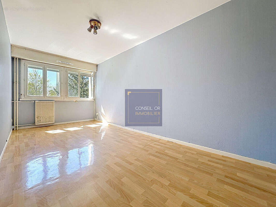 Appartement à SAINTE-FOY-LES-LYON