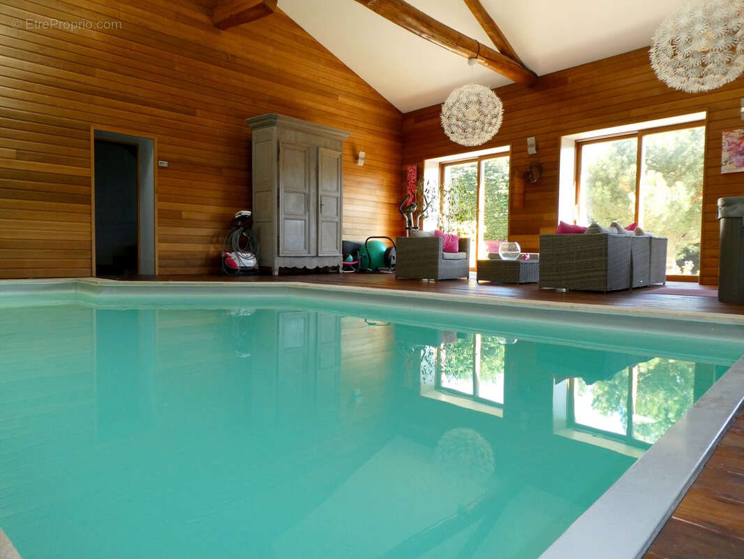 Maison à LONGESSAIGNE