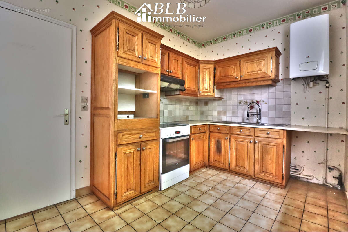 Maison à LE PERRAY-EN-YVELINES