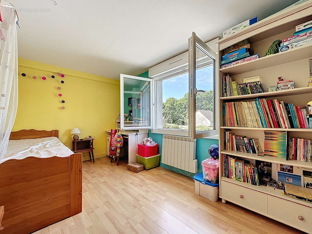 Maison à SAINT-JACQUES-DE-NEHOU