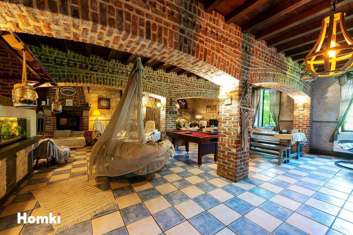 Maison/Villa T9 de 330 m2 à Saint-Martin-sur-Écaillon 59213 - photo 8