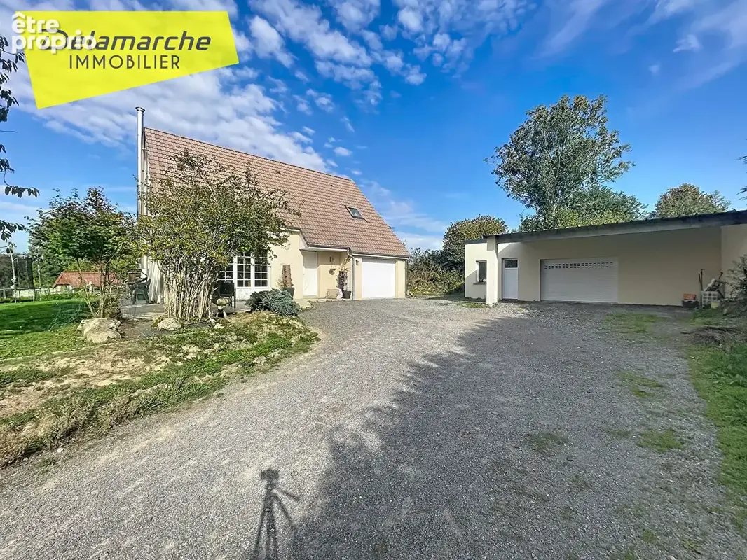 Maison à CERENCES