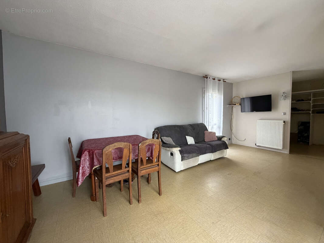 Maison à SAINT-LAURENT-DU-PONT