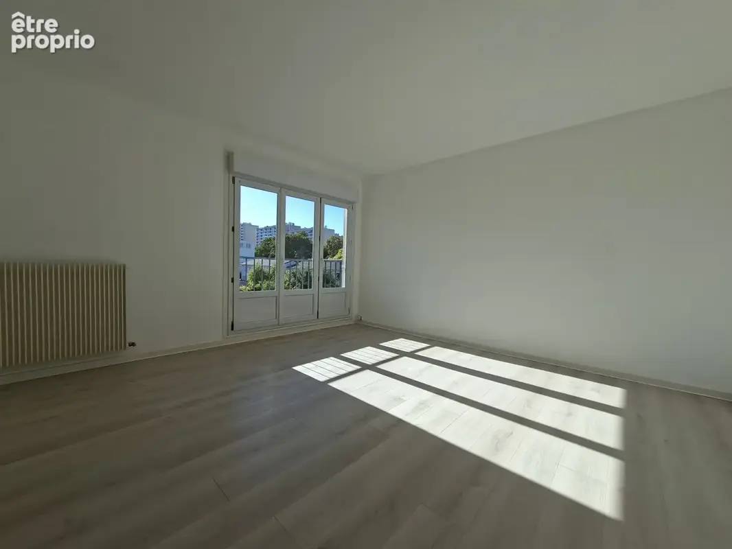 Appartement à usage d'habitation - photo 2