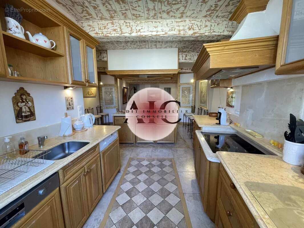 Appartement à FAYENCE