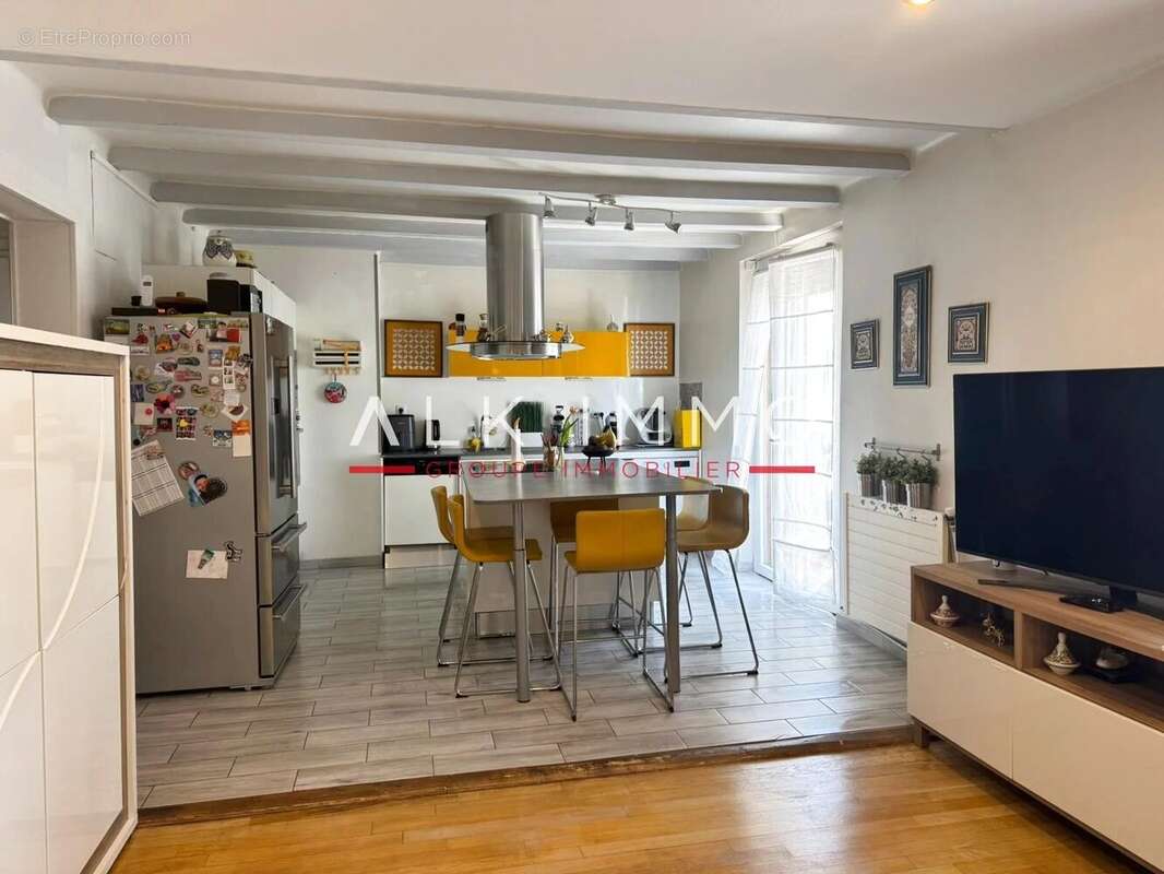 Appartement à VILLE-LA-GRAND
