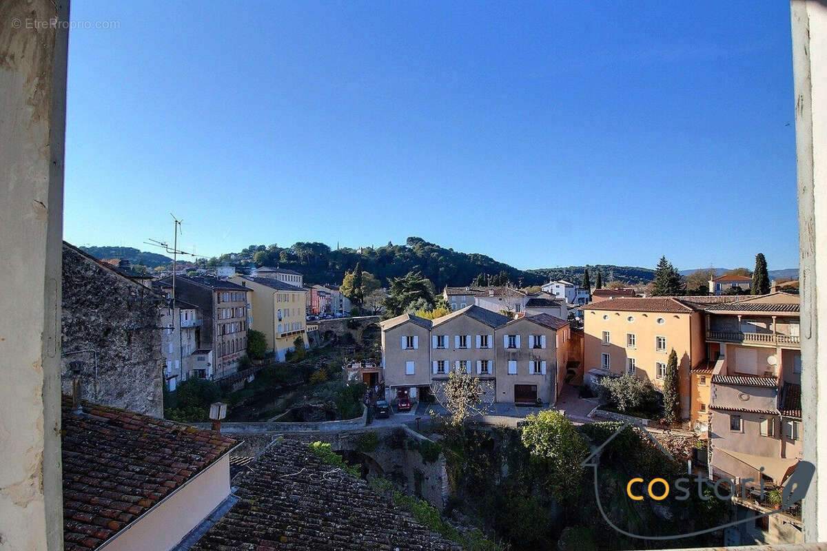 Appartement à TRANS-EN-PROVENCE