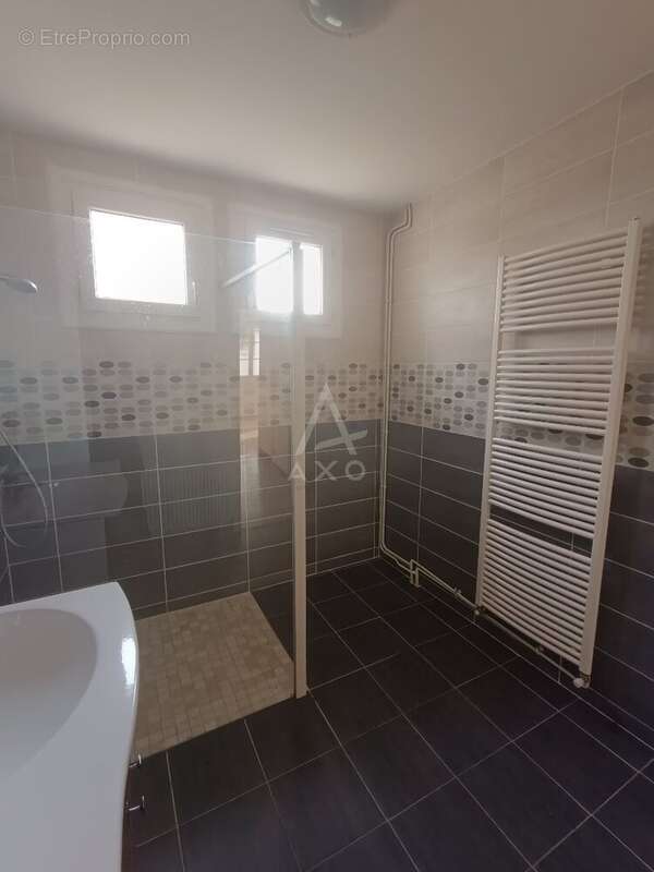 Maison 103 m² à Saint-Yrieix-Sur-Charente  - photo 10