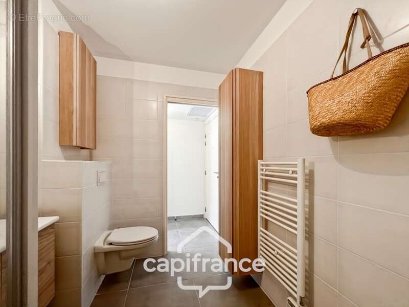 Appartement à BORMES-LES-MIMOSAS
