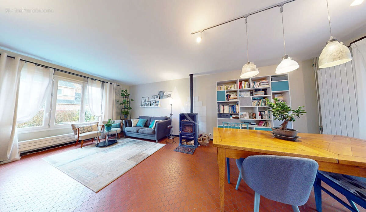 Maison à ROISSY-EN-BRIE