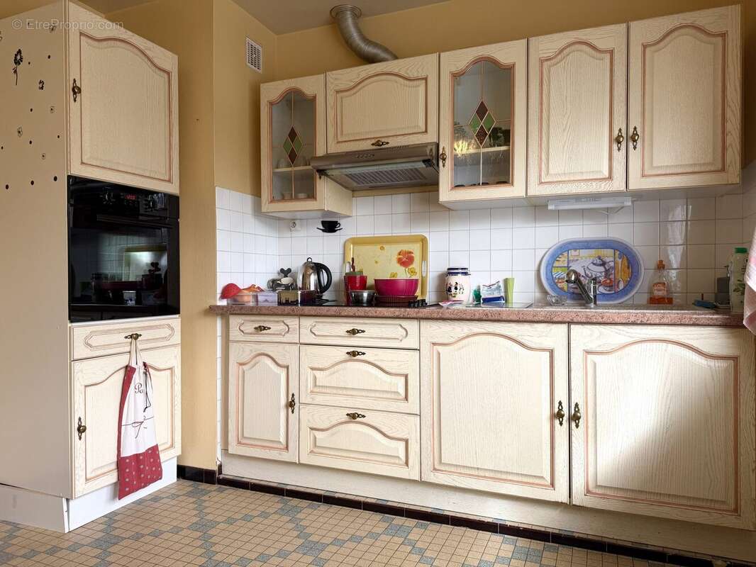 Cuisine - Maison à MONTFORT-LE-GESNOIS