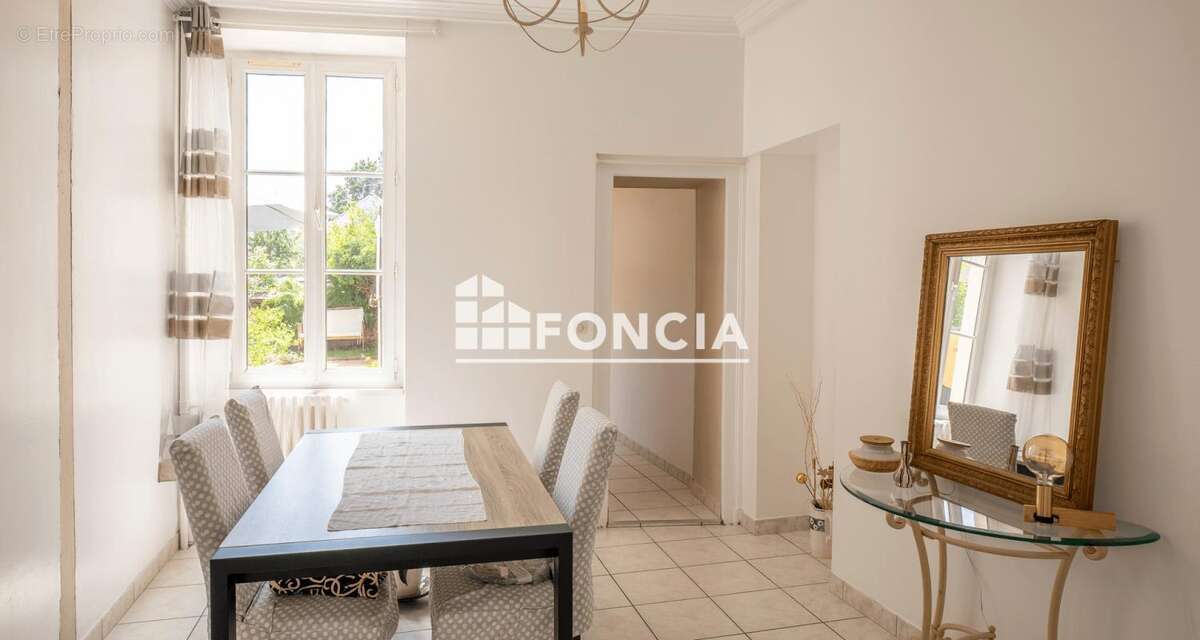 Mancelle avec jardin , garage en location - photo 2