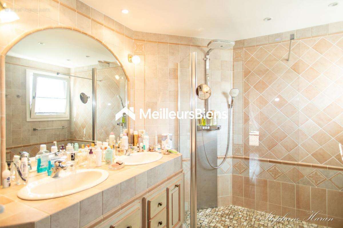 Maison à NEUVECELLE