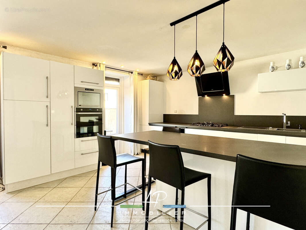 Maison à VELARS-SUR-OUCHE