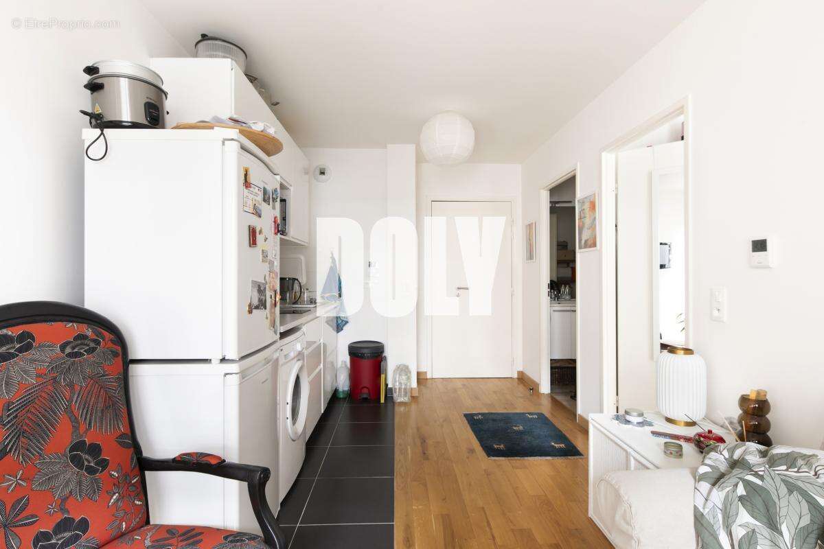 Appartement à PARIS-14E