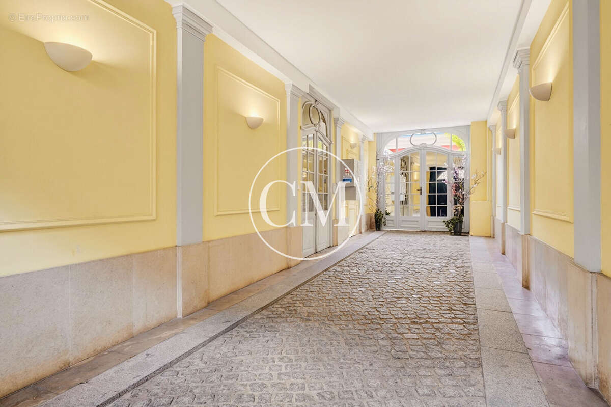 Appartement à VERSAILLES