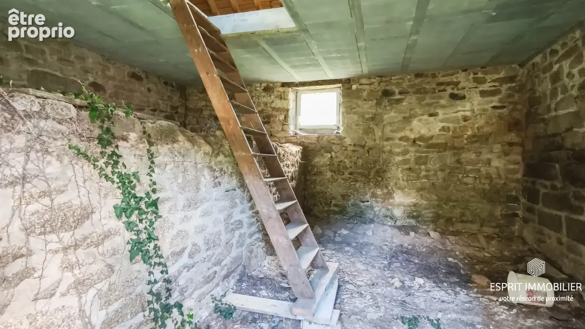 Trégunc - Maison en pierre à rénover avec dépendance - photo 16