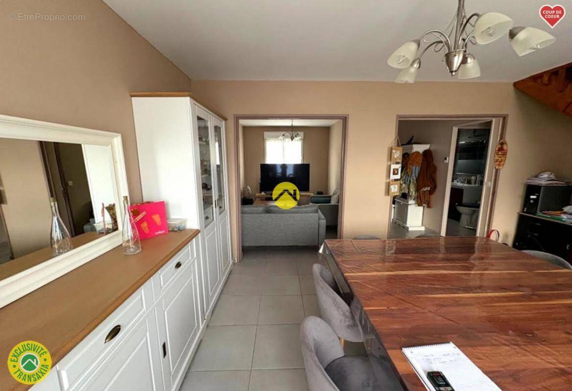 Maison à ARGENTON-SUR-CREUSE