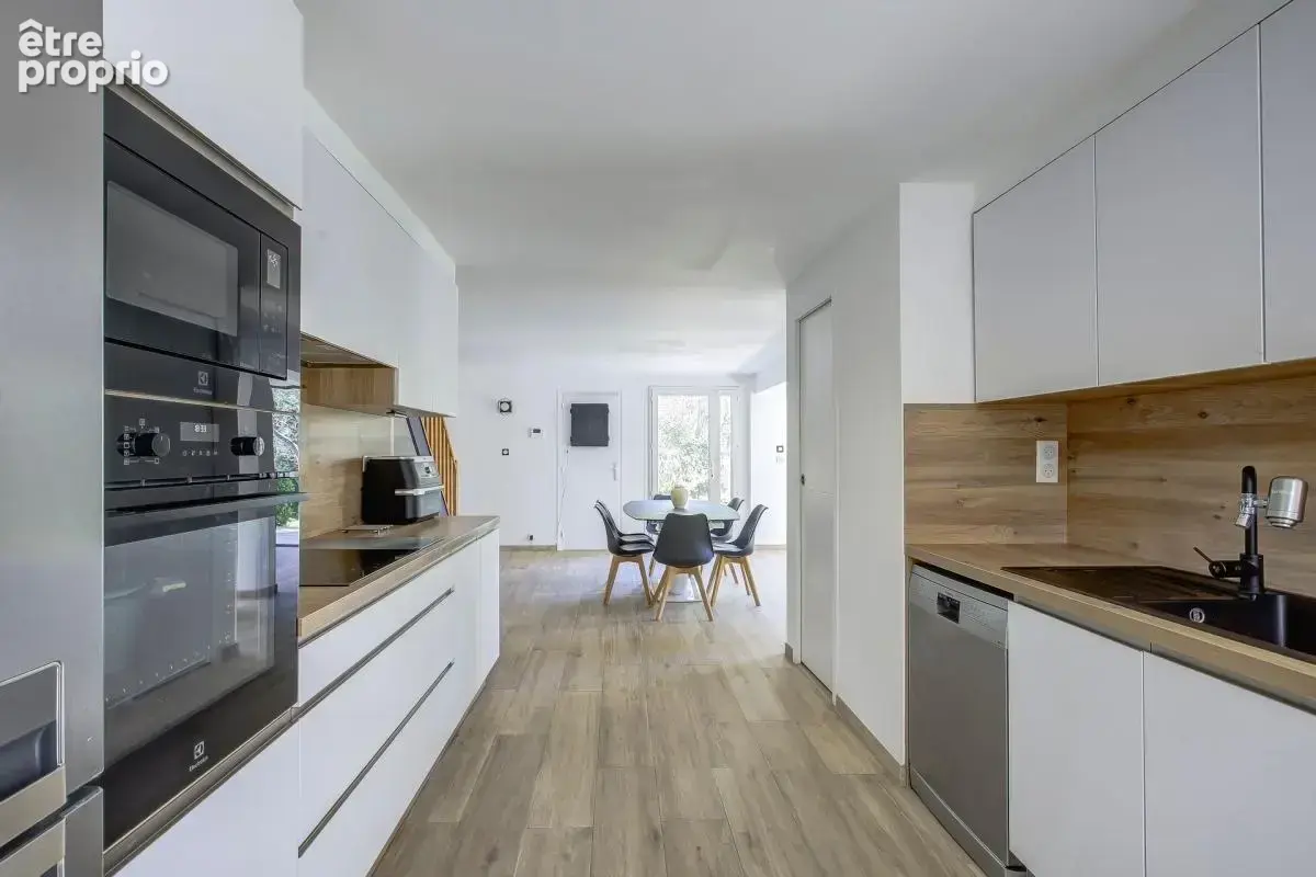 Villa 170m2 - 4 chambres - piscine - jardin - photo 12