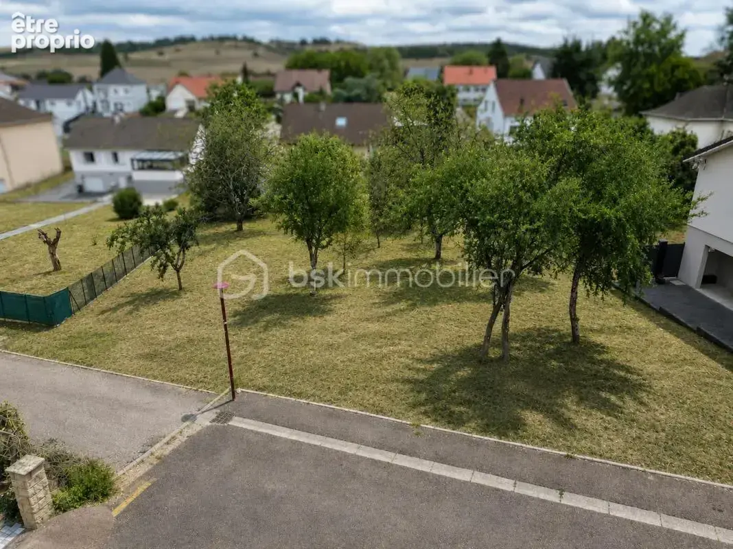 Terrain à MACHEREN