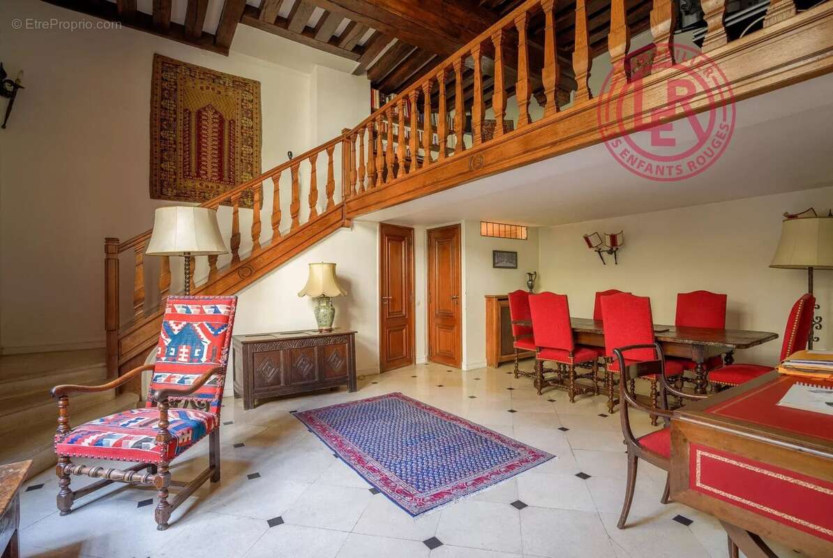 Appartement à PARIS-4E