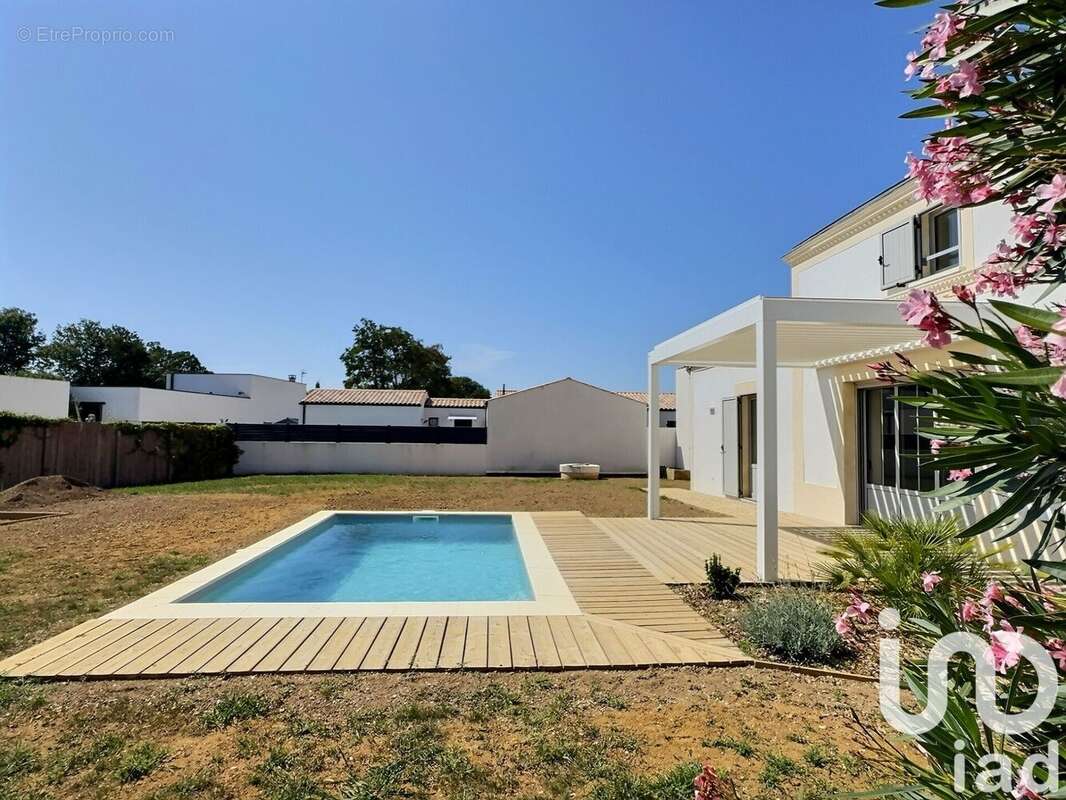 Photo 3 - Maison à SAINT-LAURENT-DE-LA-PREE