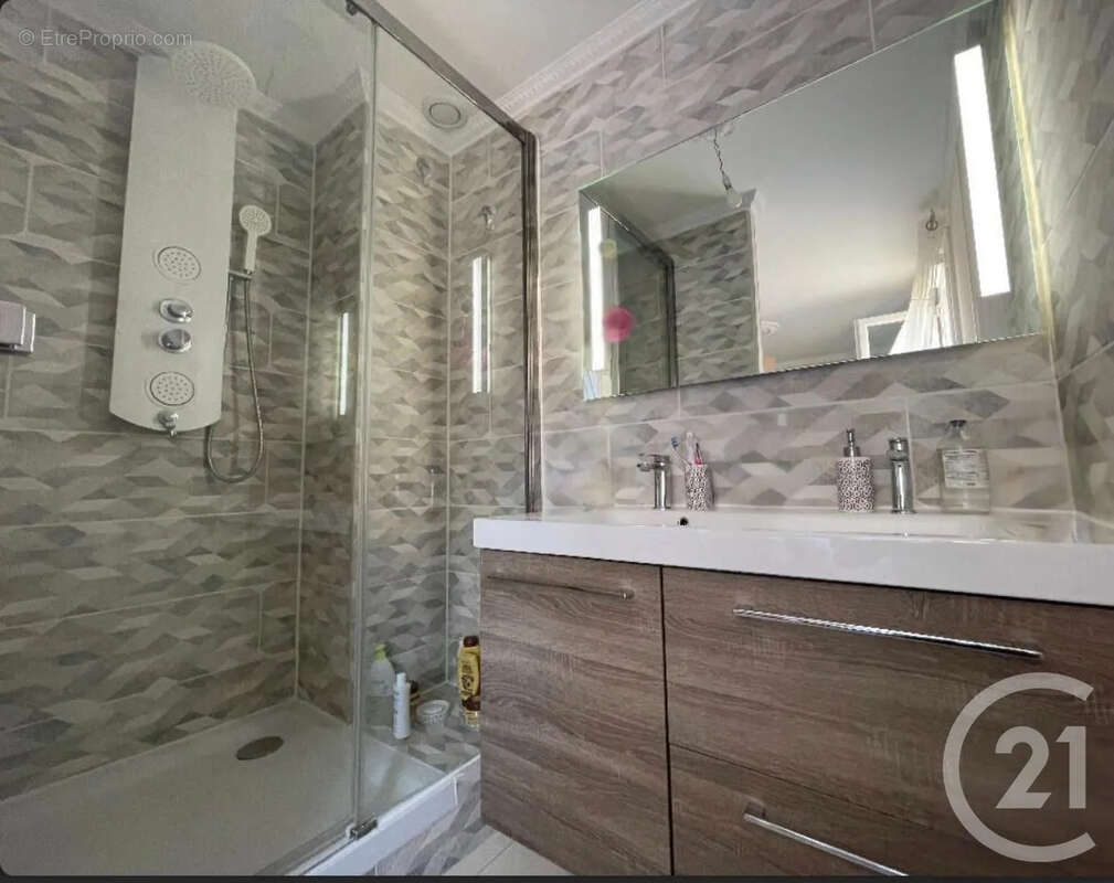 Maison 101 m² à Garges-Les-Gonesse  - photo 9