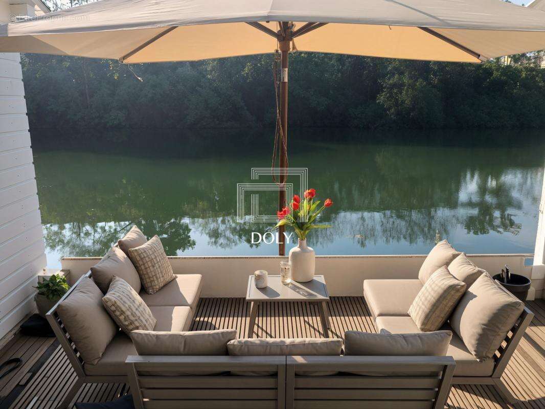 Appartement à VILLENEUVE-LA-GARENNE