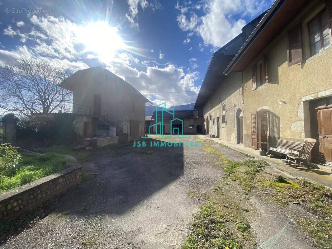 Maison à MONTMELIAN