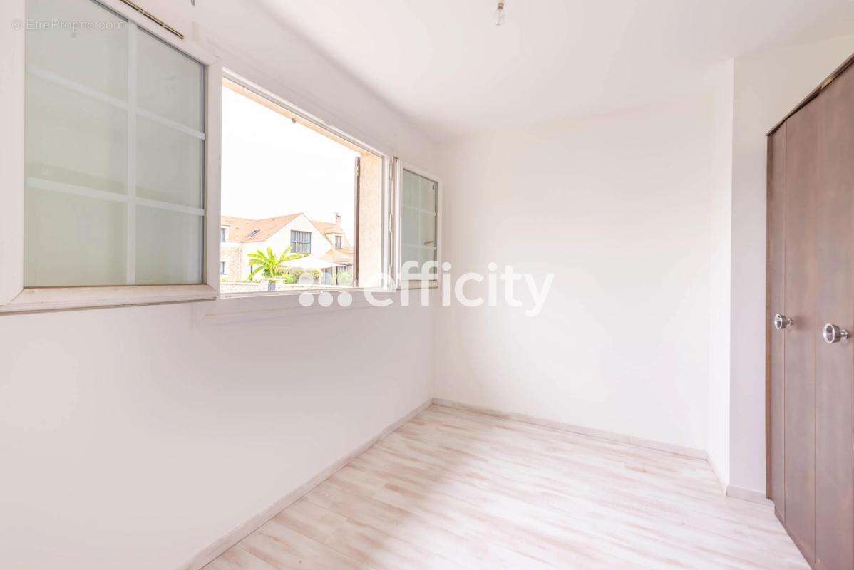 Maison à BOIS-D'ARCY