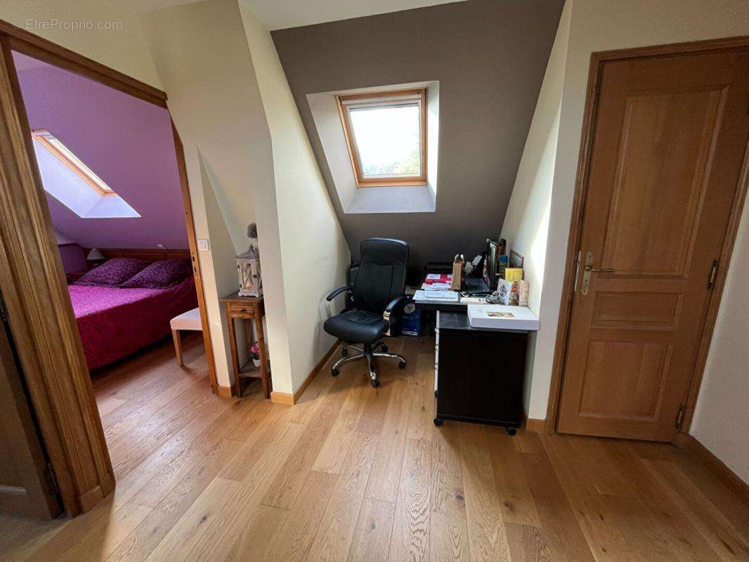 Maison à COURCELLES-LES-GISORS