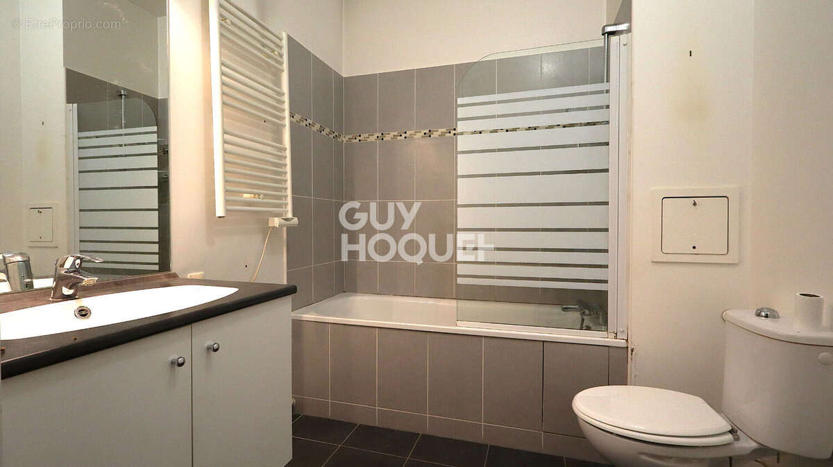 Appartement à PARIS-20E