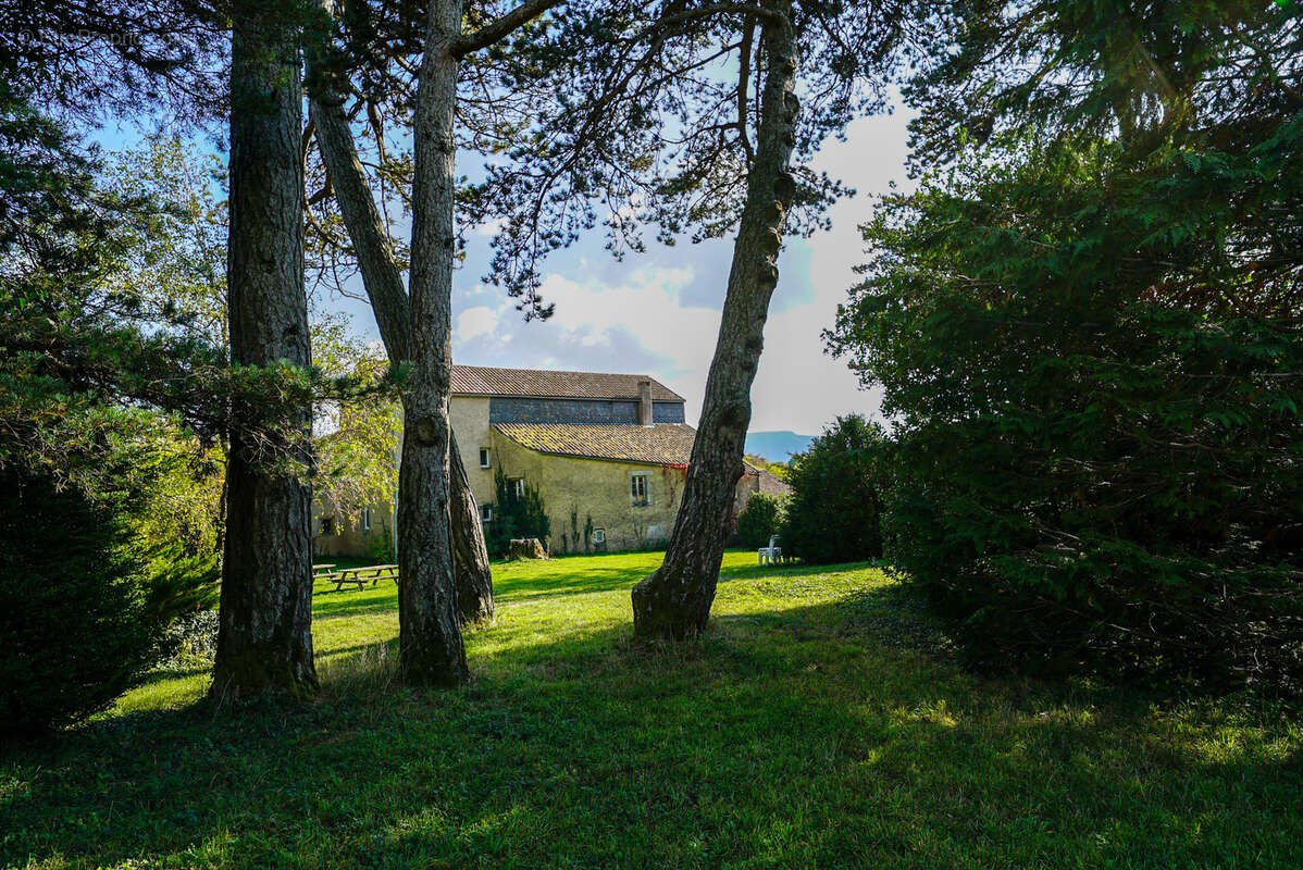 Maison à CASTANET-LE-HAUT
