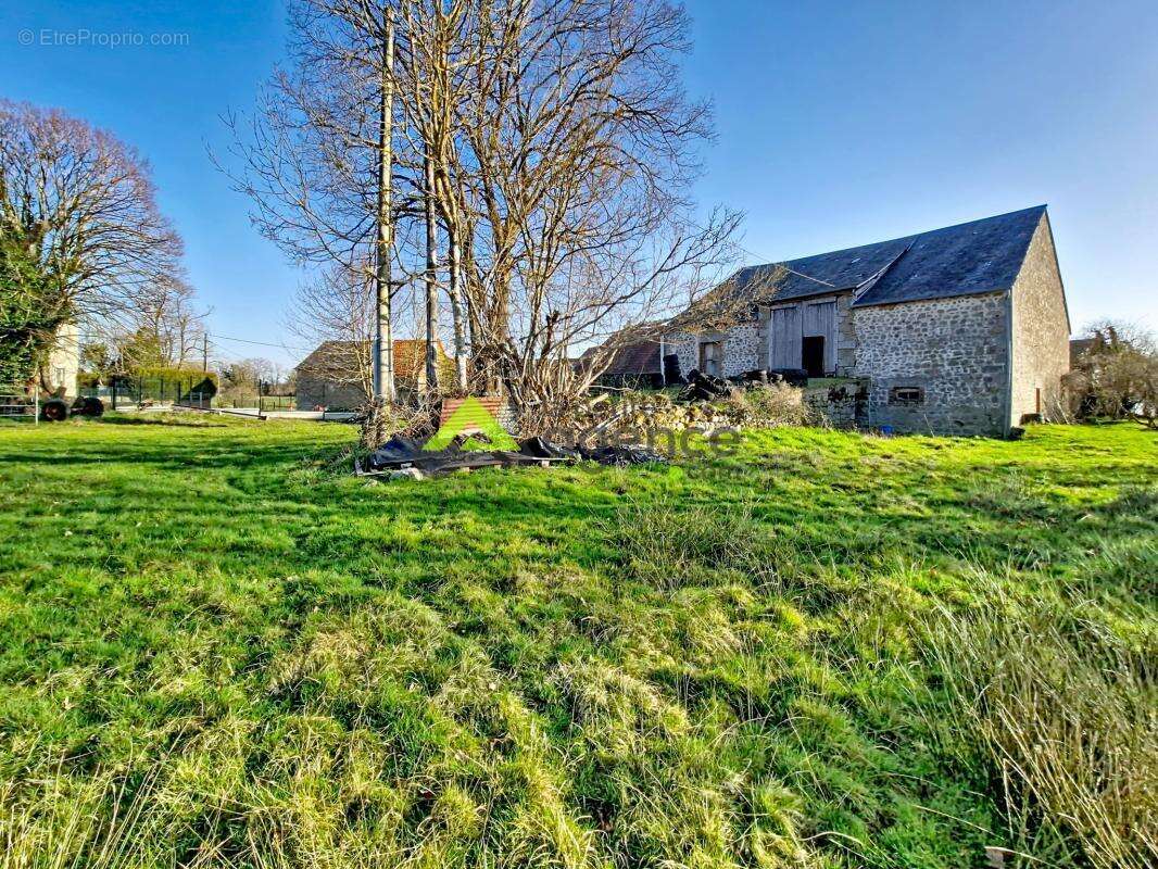 Maison à SAINTE-FEYRE