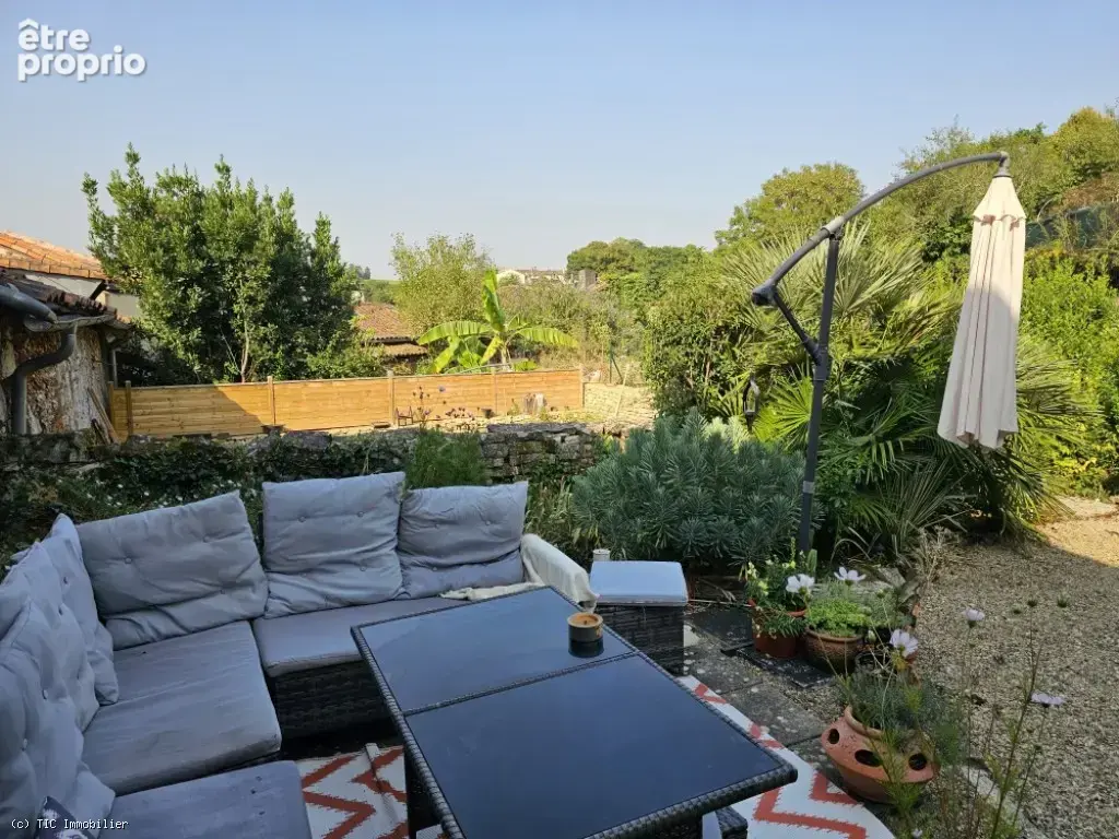 Belle maison en pierre au cœur du village pittoresque de Nanteuil-en-Vallée - photo 25