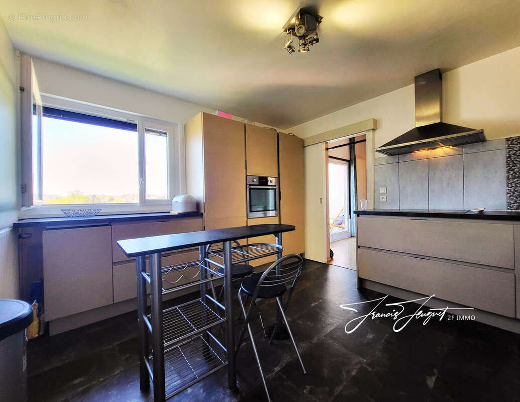 Appartement à QUINTAL