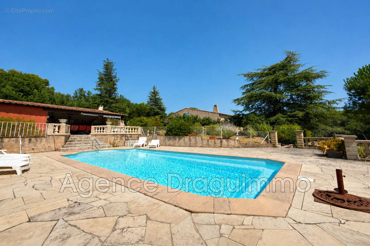 Maison 180 m² à Draguignan  - photo 2