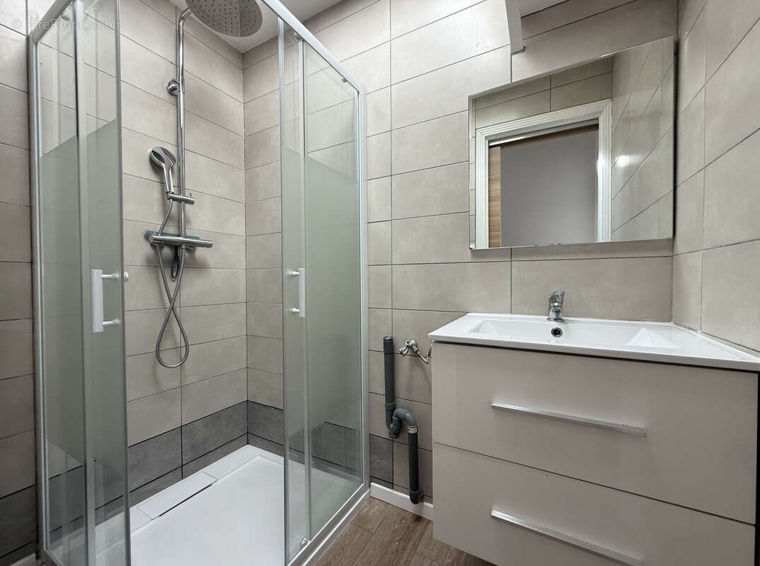 Appartement T2, 46m2 VITTEL CENTRE - photo 2