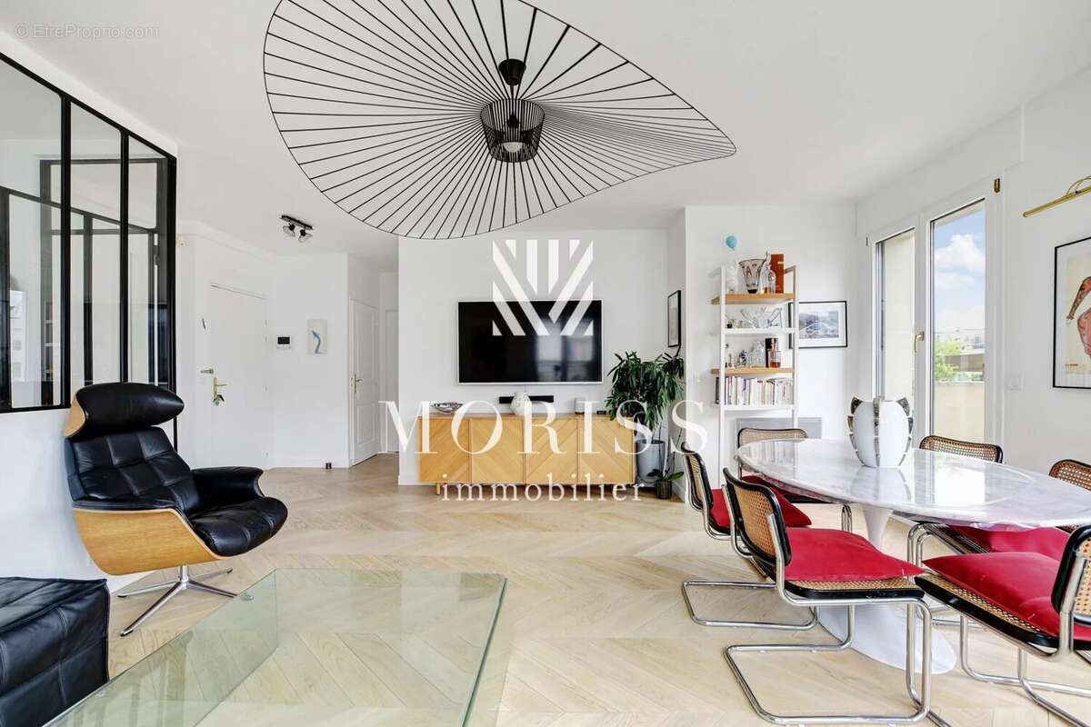 Appartement à LEVALLOIS-PERRET