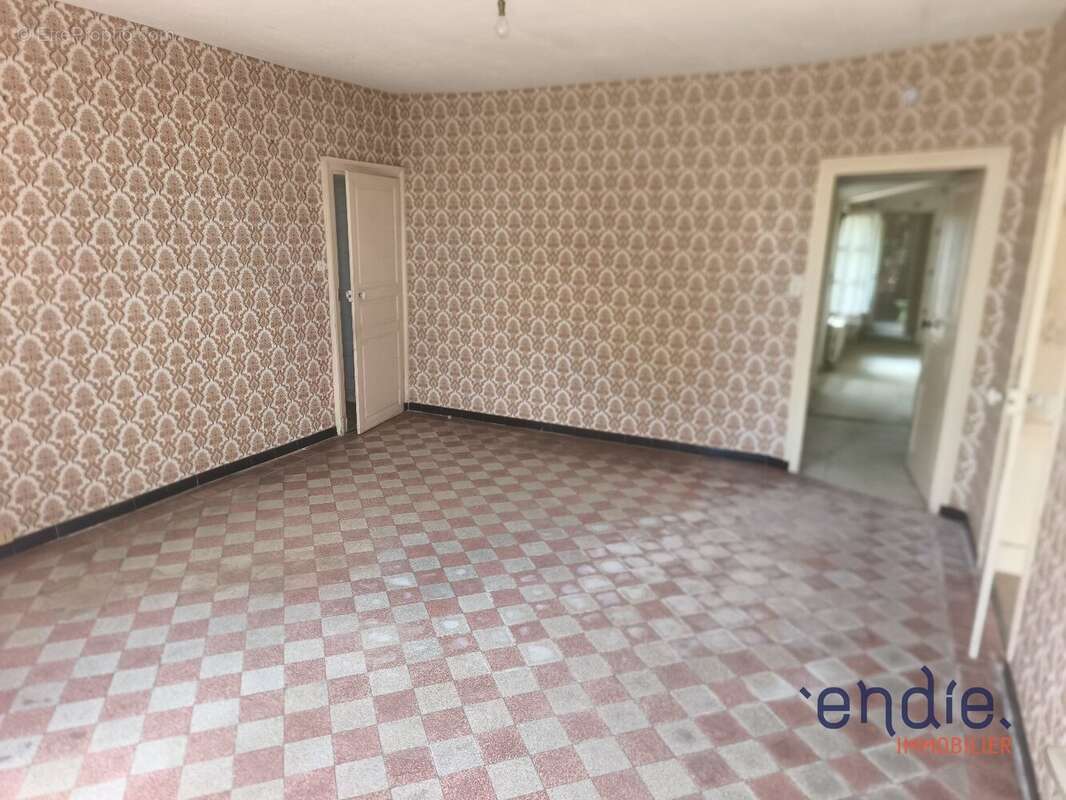 Vente d'une maison 4 pieces (78 m²) a louroux bourbonnais - photo 3