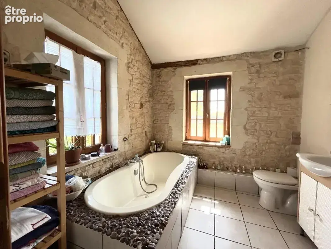 maison type longère en 2 parties avec gite ou autre activité - photo 19