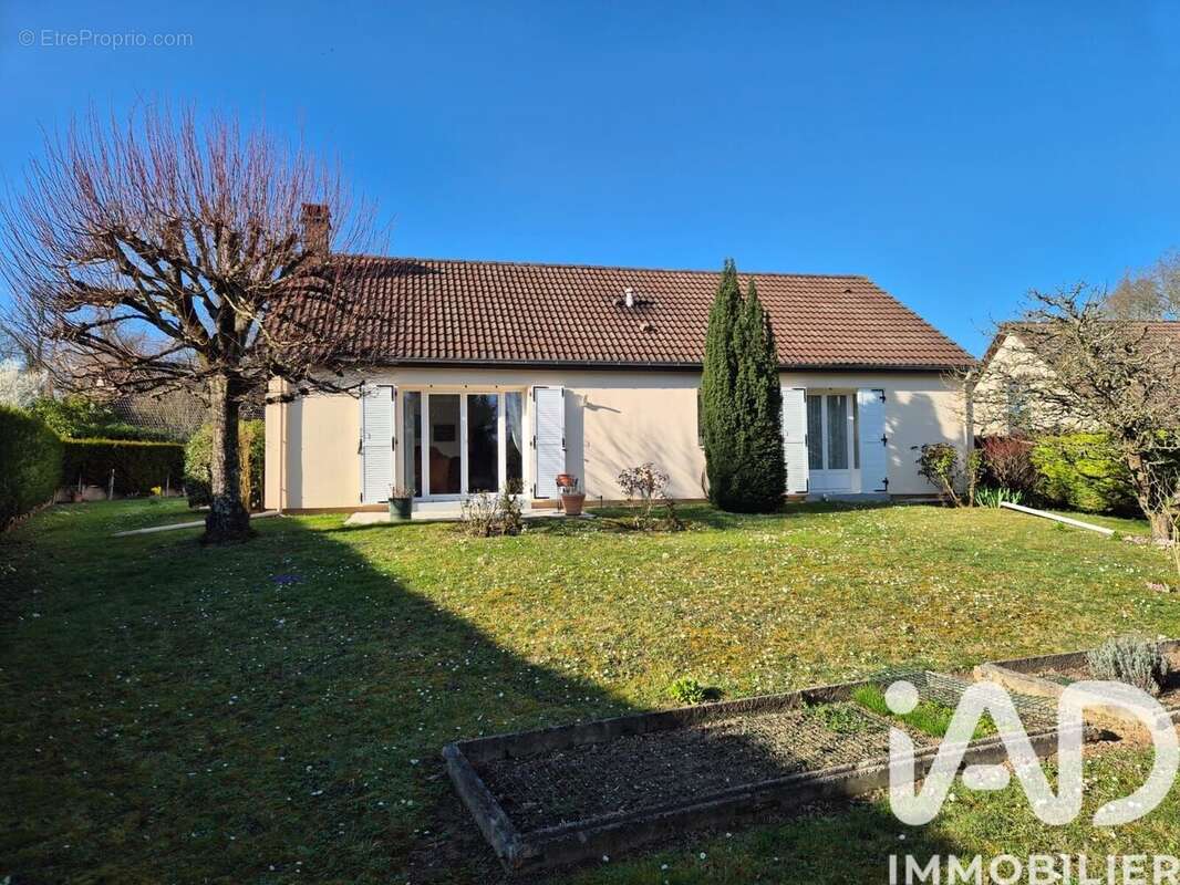 Photo 3 - Maison à RUBELLES