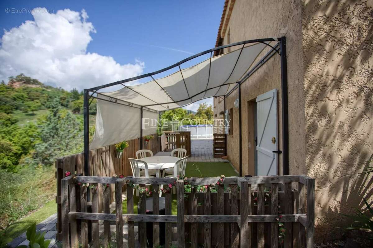 Maison à MANDELIEU-LA-NAPOULE