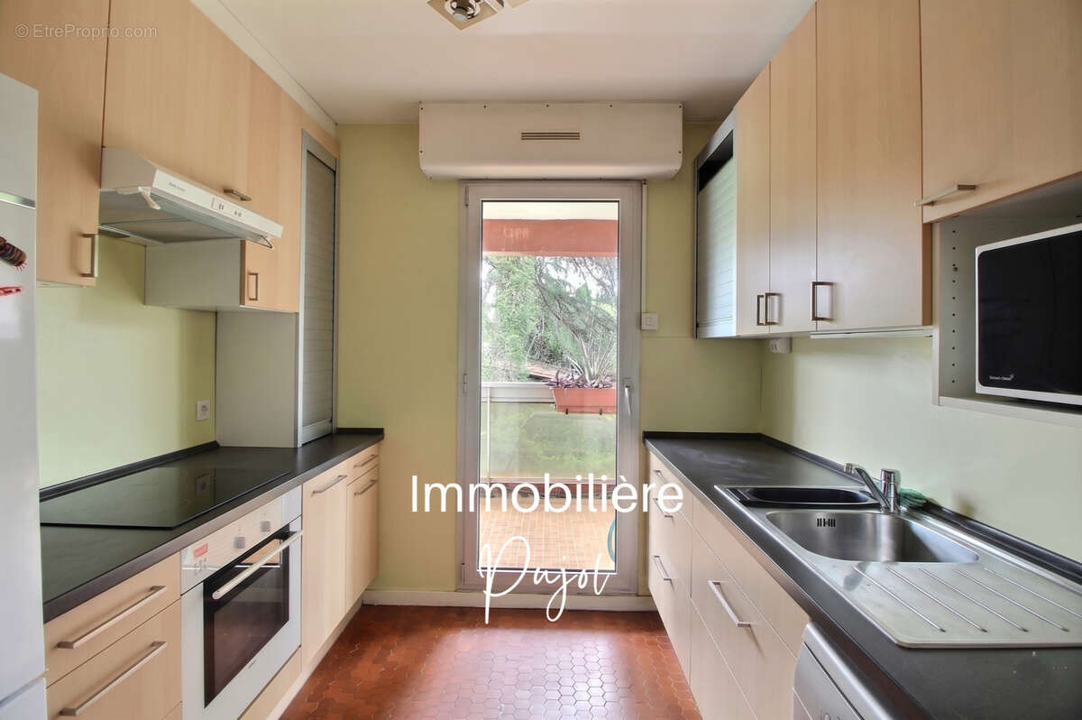 Appartement à MARSEILLE-12E