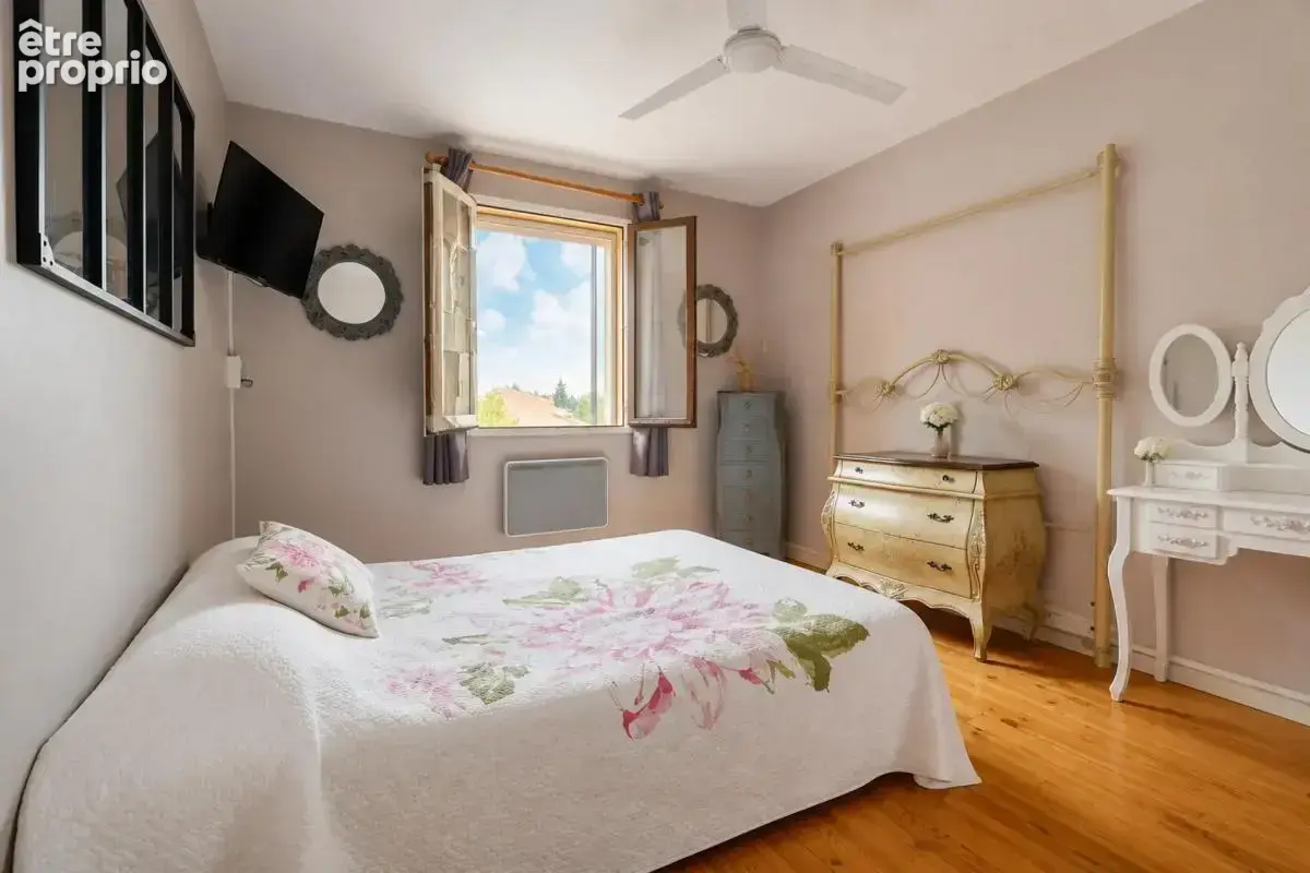 Maison 5 pièces – 159,43 m² – Piscine – Appartement indépendant - photo 8